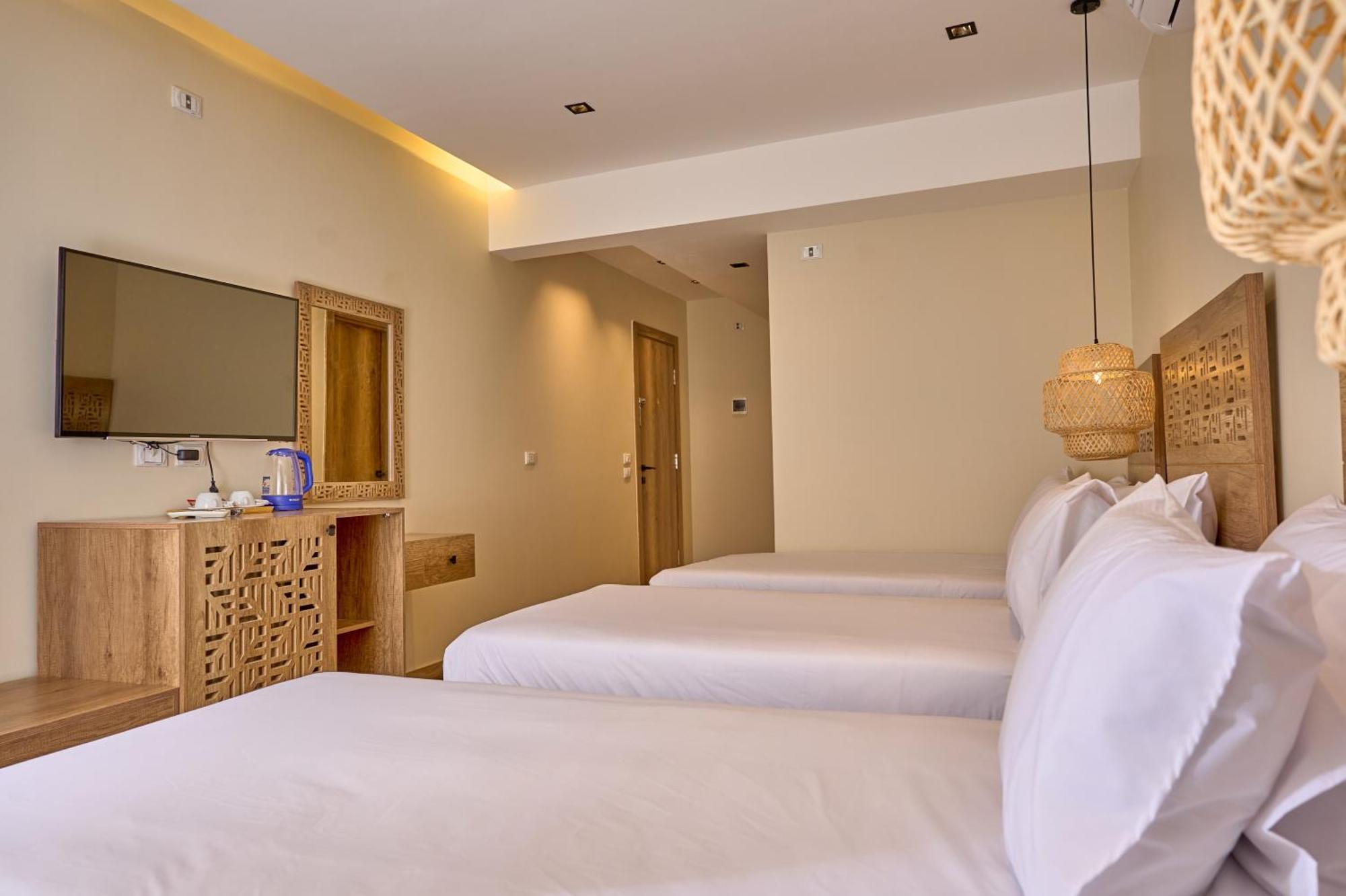 Lotus Inn Kafret el-Gabal Екстериор снимка